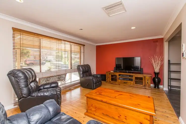 Third view of Homely house listing, 5 Alldis Place, Kooringal NSW 2650