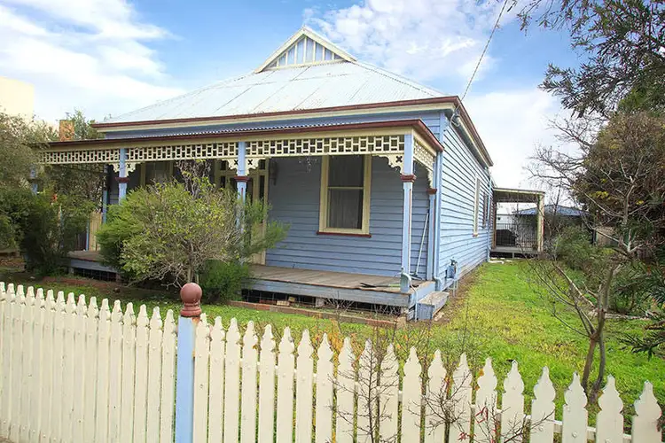 102 Mackay Street, Rochester VIC 3561