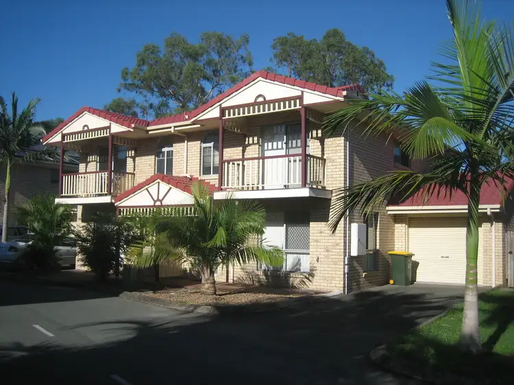 Main view of Homely townhouse listing, 9 Lawrence Close, Robertson QLD 4109