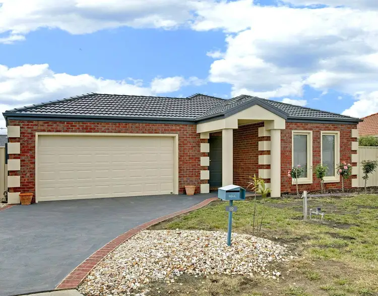 19 ALAN DRIVE, Wallan VIC 3756