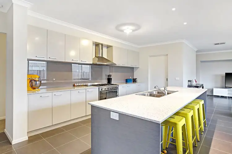 Third view of Homely house listing, 7 CARDINIA PLACE, Wallan VIC 3756