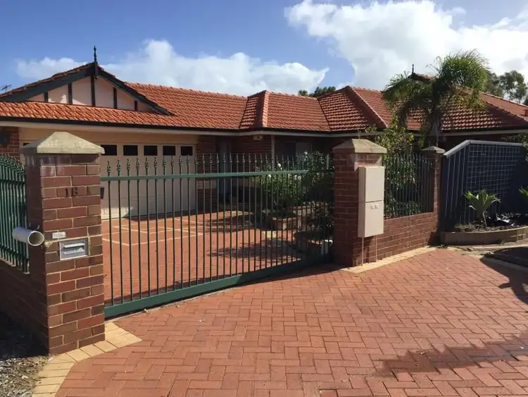 18 Maw Close, Palmyra WA 6157