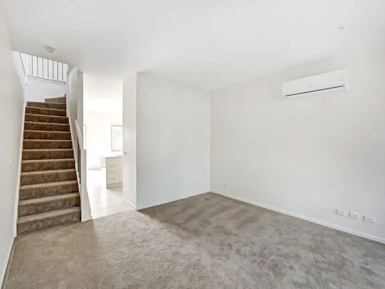 Sixth view of Homely unit listing, 11/32 RUTLEDGE STREET, Kilmore VIC 3764