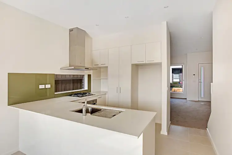Fifth view of Homely unit listing, 10/32 RUTLEDGE STREET, Kilmore VIC 3764