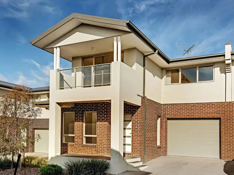 9/32 RUTLEDGE STREET, Kilmore VIC 3764