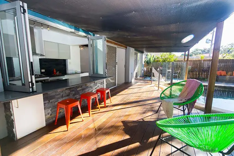 17 Coombabah Rd, Runaway Bay QLD 4216