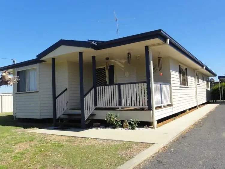 3 Harrington Court, Chinchilla QLD 4413