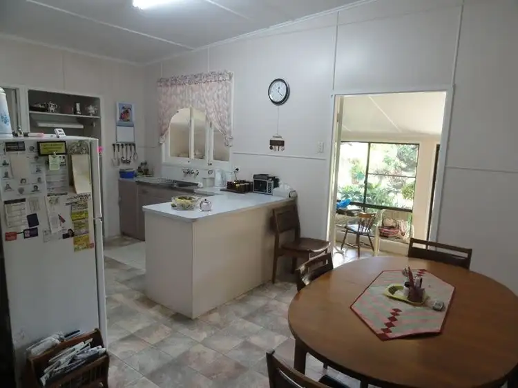 Fifth view of Homely house listing, 4 Atkins Street, Chinchilla QLD 4413