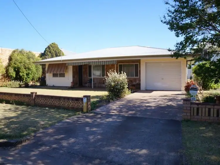 18 Villiers Street, Chinchilla QLD 4413