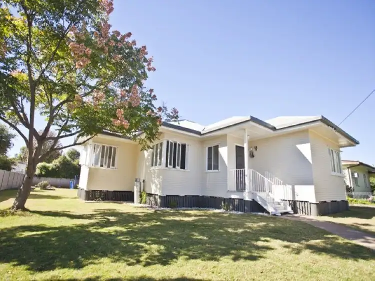 19 Evans Street, Chinchilla QLD 4413