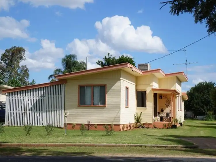 20 Barber Street, Chinchilla QLD 4413