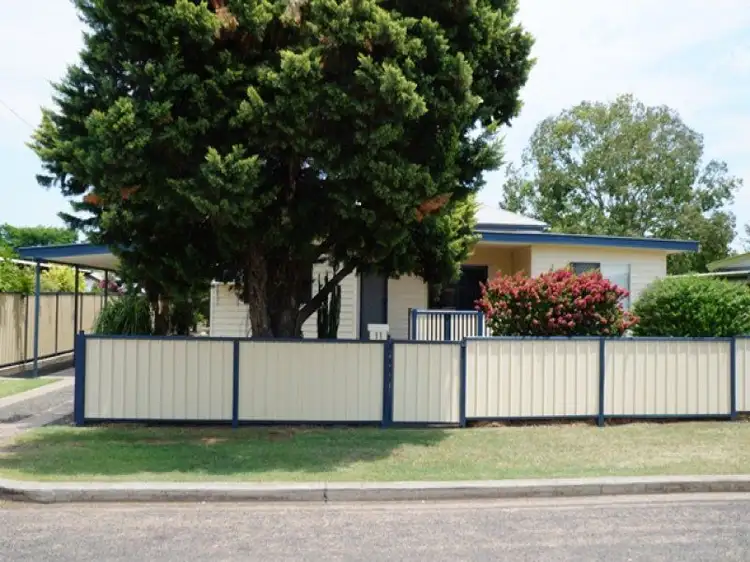 11 Birkett Street, Chinchilla QLD 4413