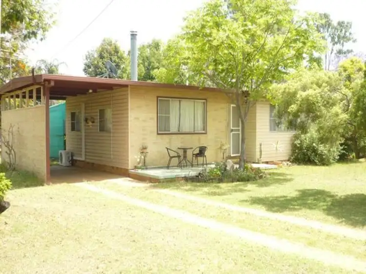 28 Claydon Street, Chinchilla QLD 4413