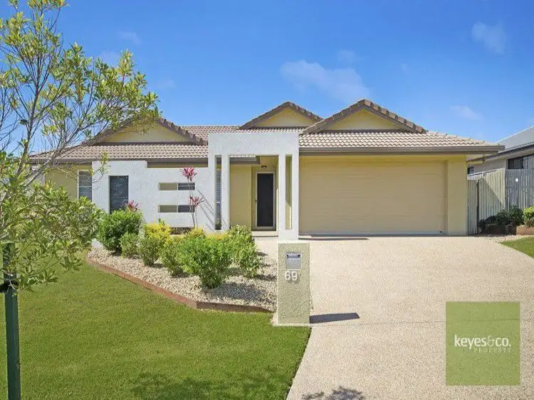 69 Hillock Crescent, Bushland Beach QLD 4818