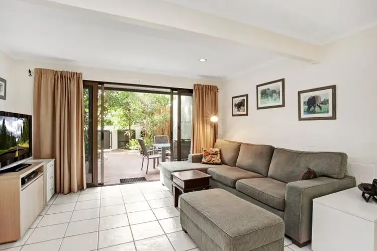 7/2 Dolphin Crescent, Noosaville QLD 4566