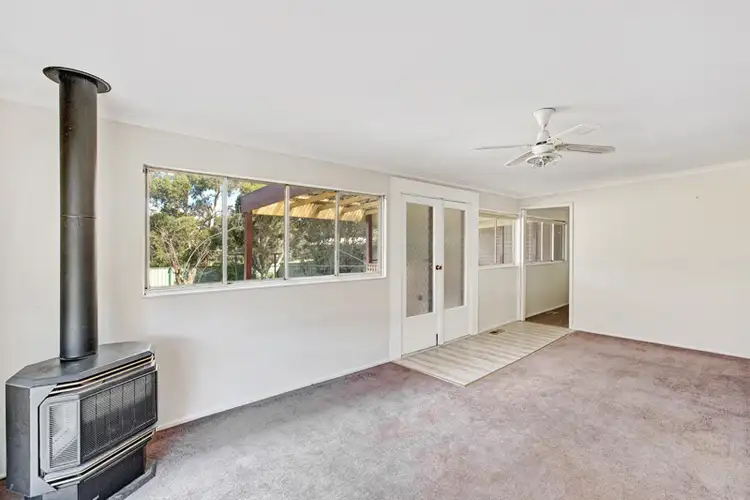 Fifth view of Homely house listing, 27 WEDDING DRIVE, Wallan VIC 3756