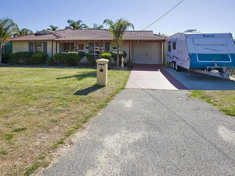 4 Shetland Road, Camillo WA 6111