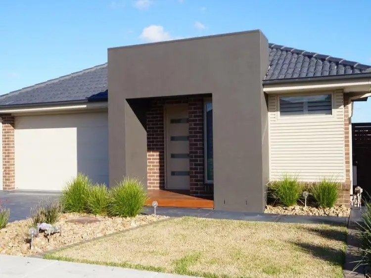 107 MANDALAY CIRCUIT, Beveridge VIC 3753