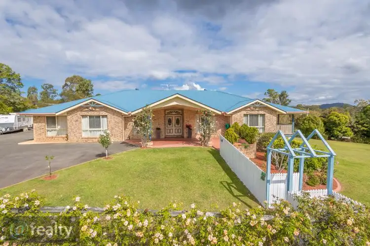 1 Moselle Court, Morayfield QLD 4506