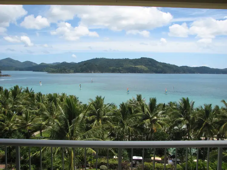 CA402 Whitsunday Apartment, Hamilton Island QLD 4803