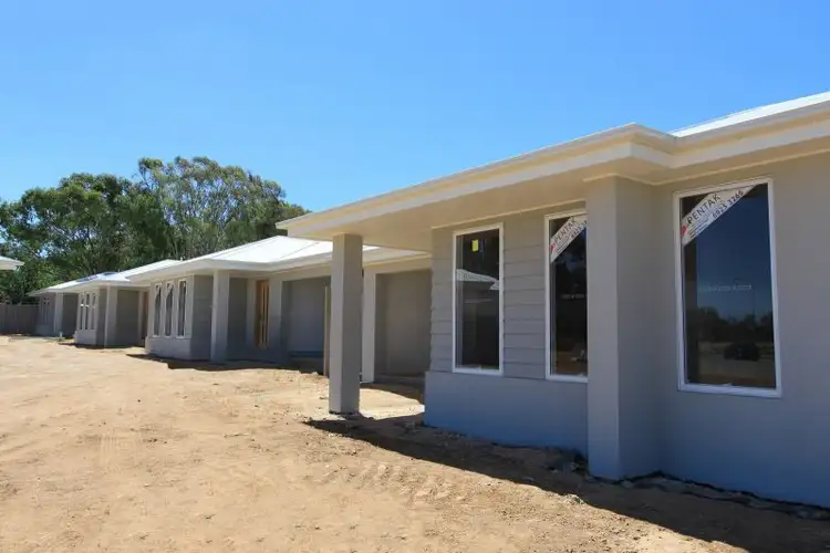 Main view of Homely unit listing, Unit 4/19 Trumper Street, Boorooma NSW 2650