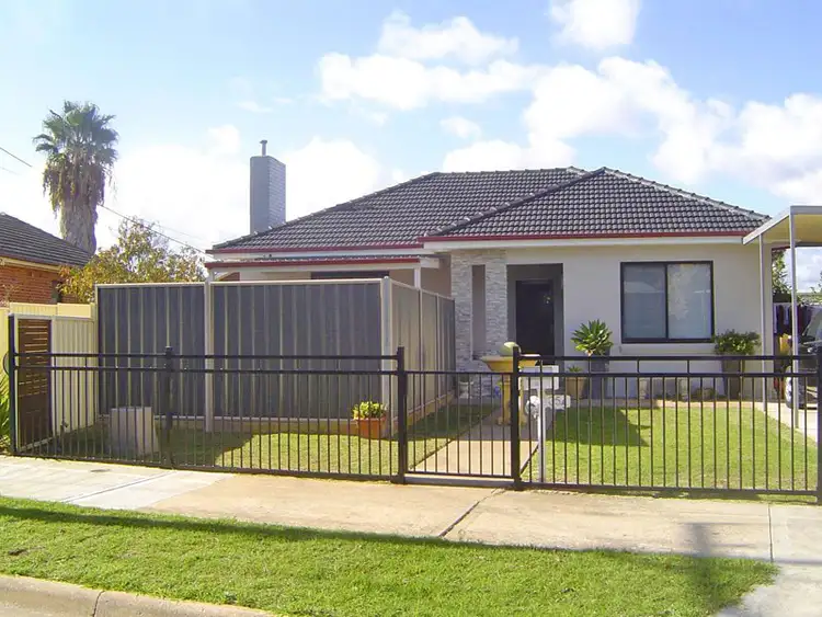 35a Poole Avenue, Woodville South SA 5011