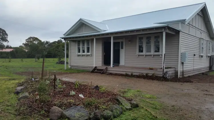 27 Sutherland Street, Lethbridge VIC 3332