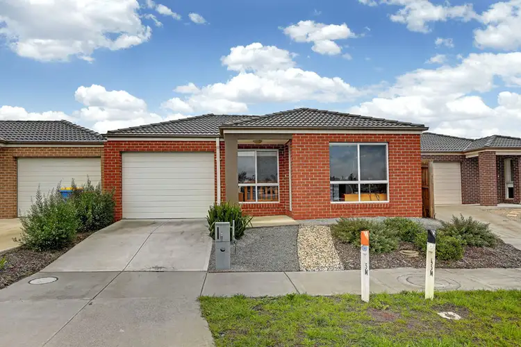 8 ROSE COURT, Kilmore VIC 3764
