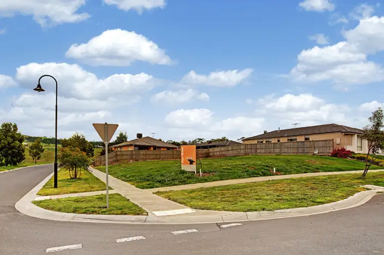 12 SPRINGRIDGE BOULEVARD, Wallan VIC 3756