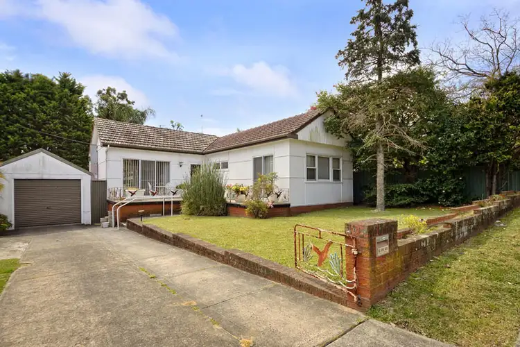 35 Leonay Street, Sutherland NSW 2232