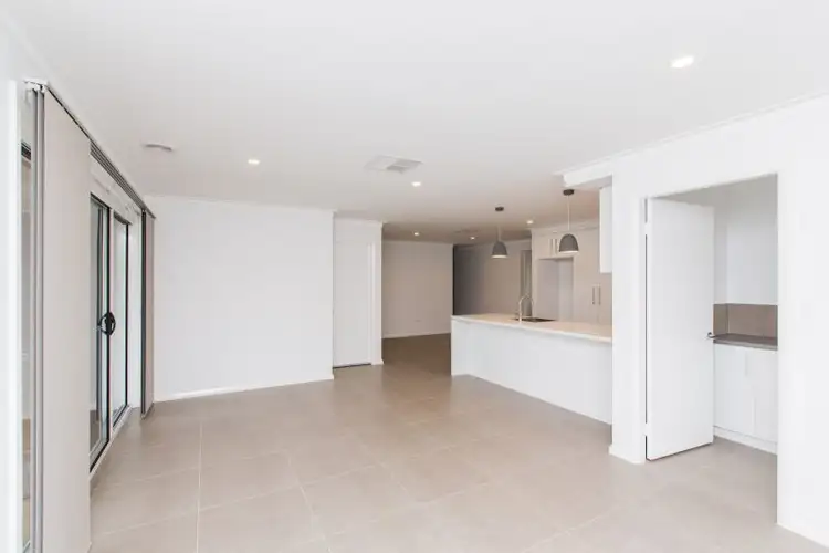 Seventh view of Homely unit listing, Units1-4 Craft Street, Lake Albert NSW 2650