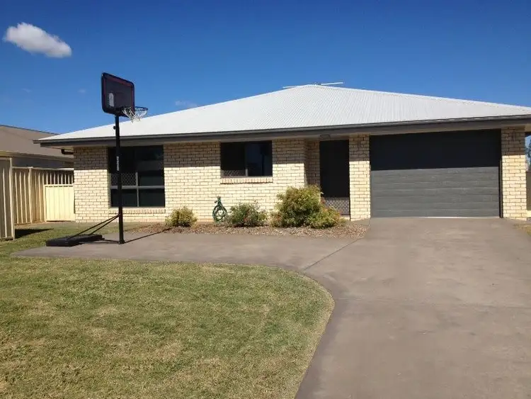 Unit 2/17 Luscombe Street, Chinchilla QLD 4413