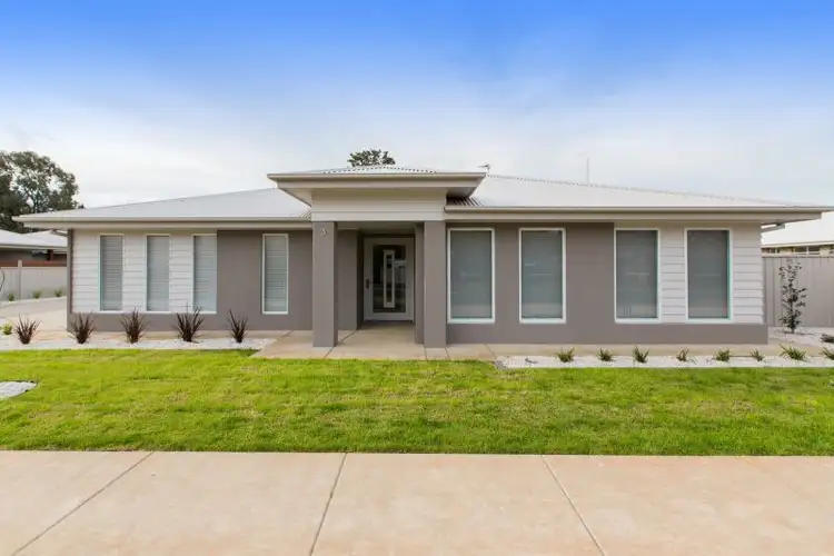 Main view of Homely unit listing, 3/1 Craft Street, Lake Albert NSW 2650