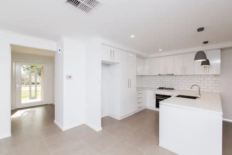 Fourth view of Homely unit listing, 3/1 Craft Street, Lake Albert NSW 2650