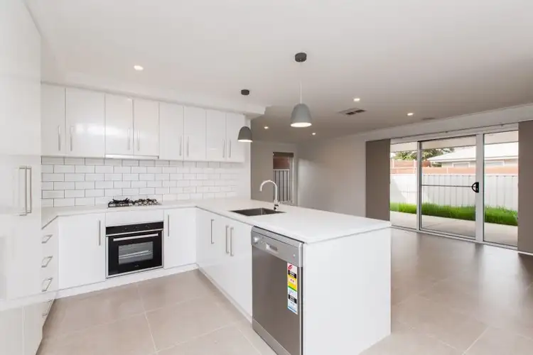 Fifth view of Homely unit listing, 3/1 Craft Street, Lake Albert NSW 2650