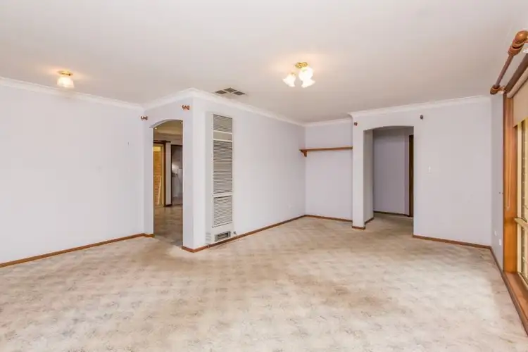 Fourth view of Homely house listing, 7 Yentoo Drive, Glenfield Park NSW 2650