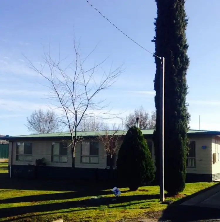 8 Pine Lane, Tumbarumba NSW 2653