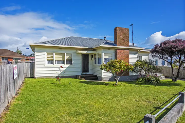 3 George Street, Somerset TAS 7322