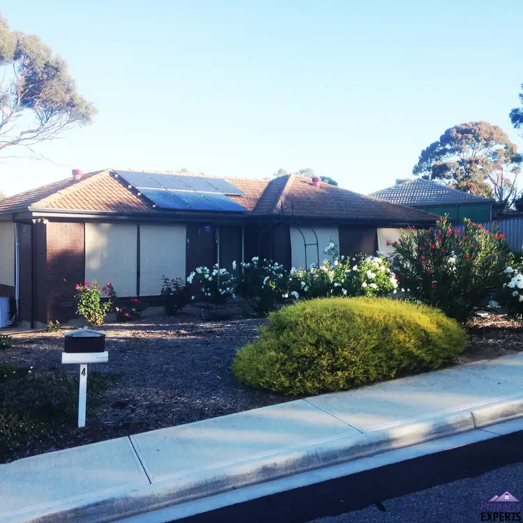 4 Rees Street