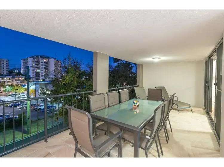 42/7 Landsborough Terrace, Toowong QLD 4066