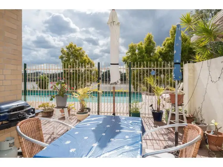 2/122 Macquarie Street, St Lucia QLD 4067