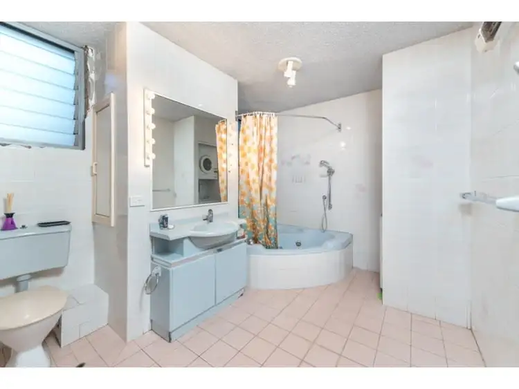 Sixth view of Homely unit listing, 7/48 Glen Road, Toowong QLD 4066