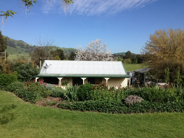 63 Jenkins Street, Nundle NSW 2340