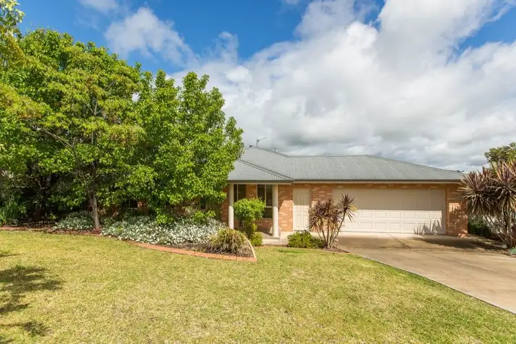 10 Balala Crescent, Bourkelands NSW 2650