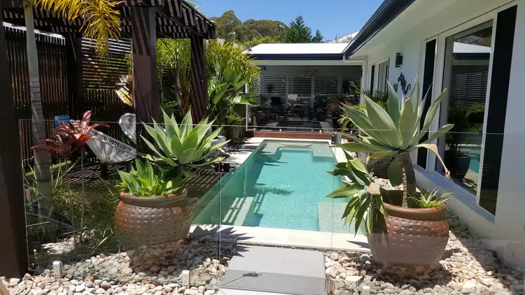 5 Forest Pines Blvd, Forest Glen QLD 4556