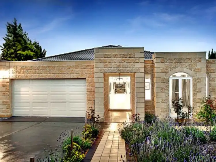 82 EASTERN RIDGE, Hidden Valley VIC 3756