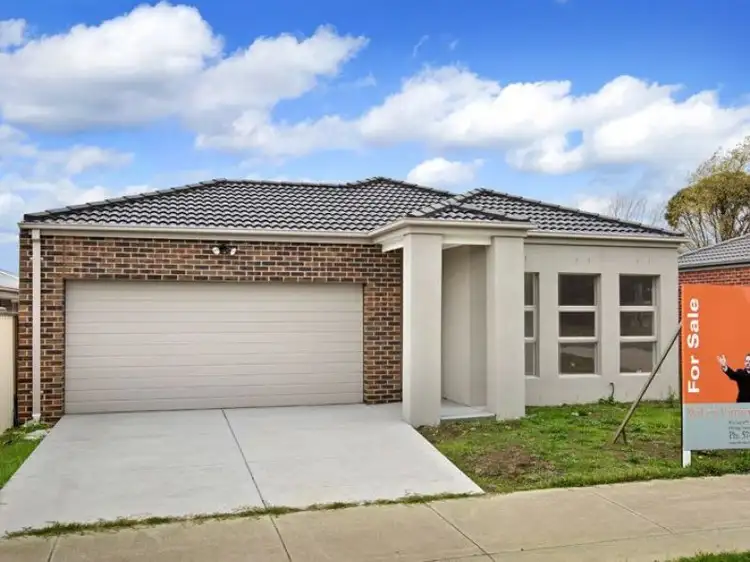 86 WHITE STREET, Kilmore VIC 3764