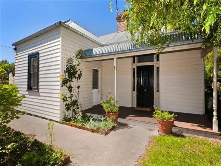 17 Moore Street, Apollo Bay VIC 3233