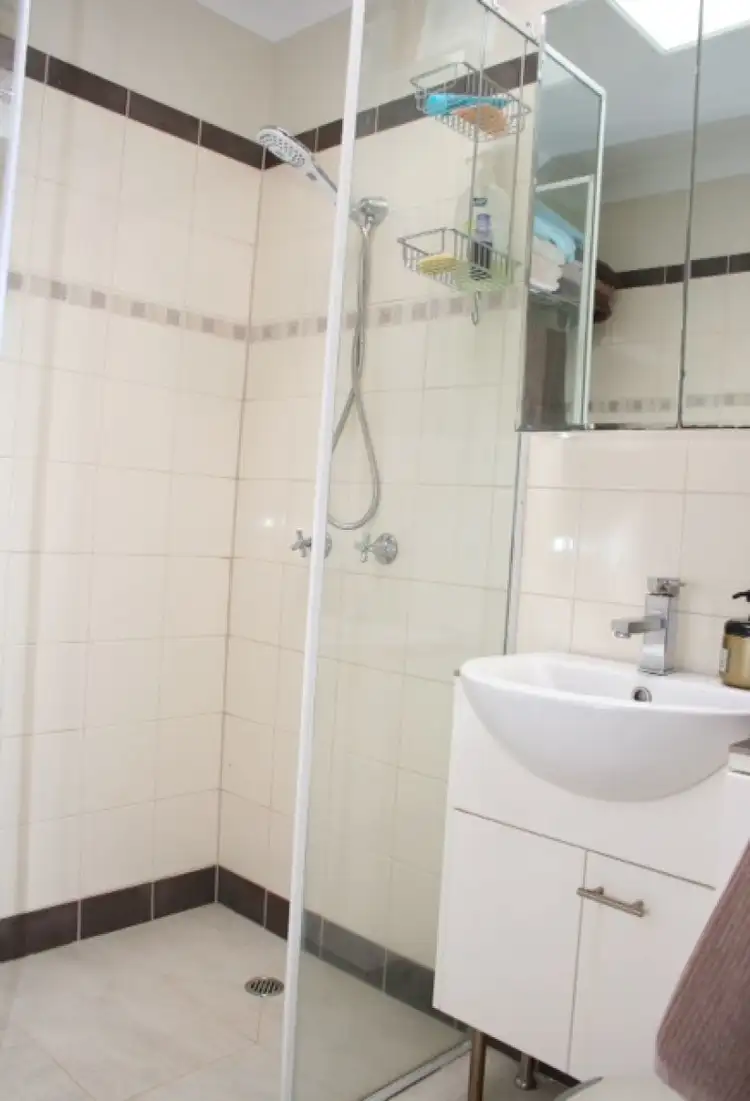 Fourth view of Homely unit listing, 1/15 Waverley, Annerley QLD 4103