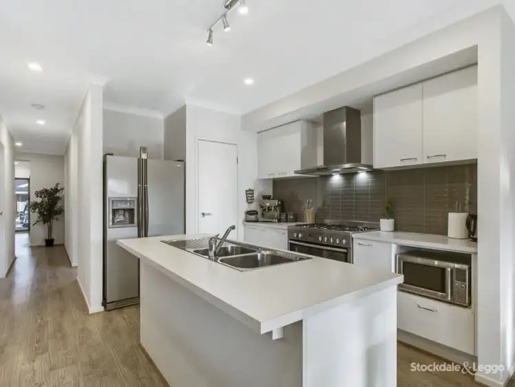 Second view of Homely house listing, 9 TIMBLE WAY, Clyde North VIC 3978